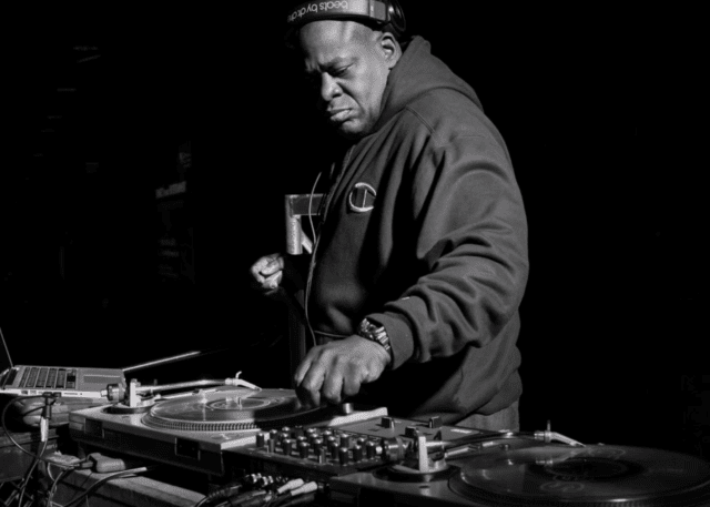 dj chuck chillout mn2s