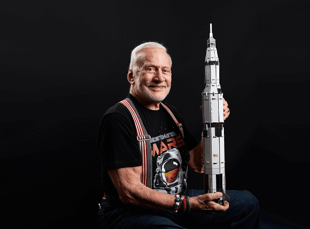 Buzz Aldrin mn2s