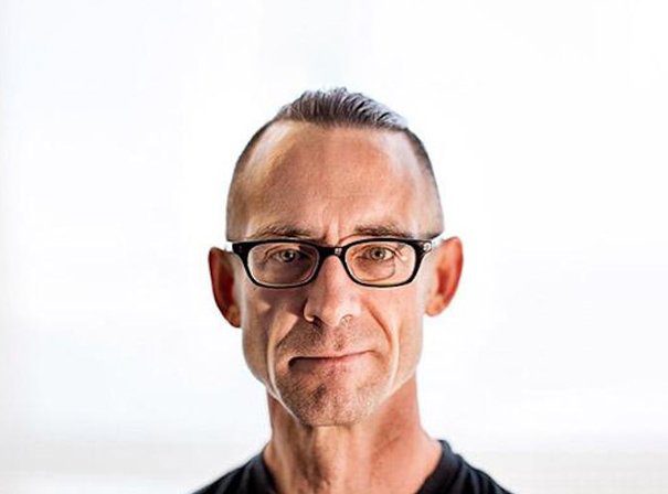 Chuck Palahniuk MN2S