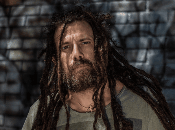 Chris Barnes