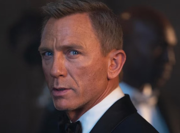 Daniel Craig