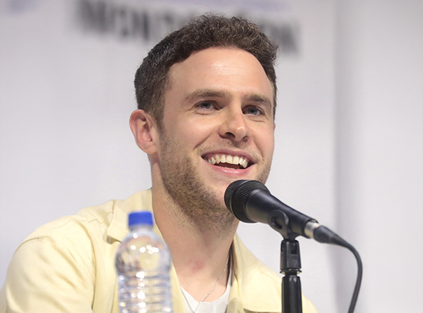 Iain De Caestecker