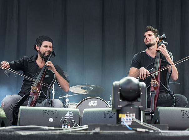 2 Cellos