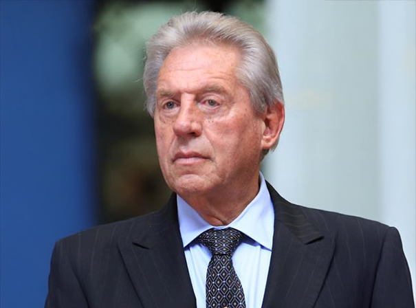 John C Maxwell