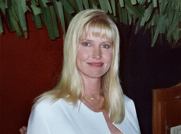 Lisa Niemi Swayze
